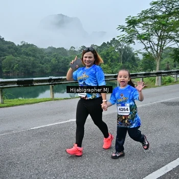 Runner Photo 7611762