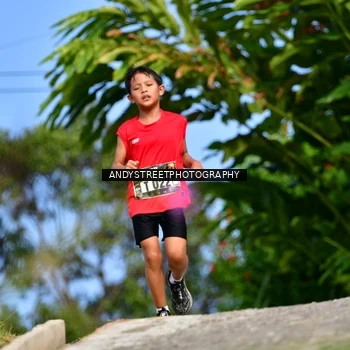 Runner Photo 7611785