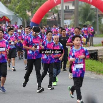 Runner Photo 7611859