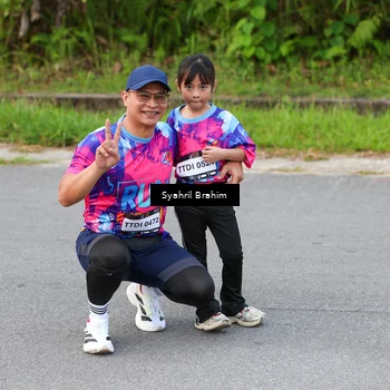 Runner Photo 7611873