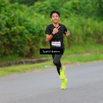 Runner Photo 7611893