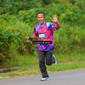 Runner Photo 7611895