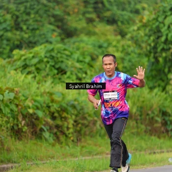 Runner Photo 7611900