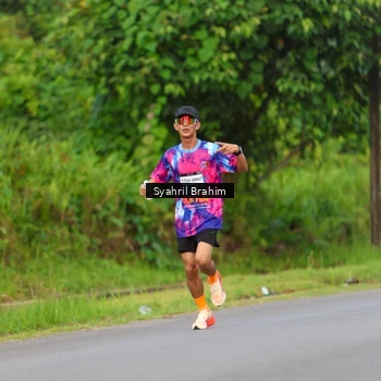 Runner Photo 7611902