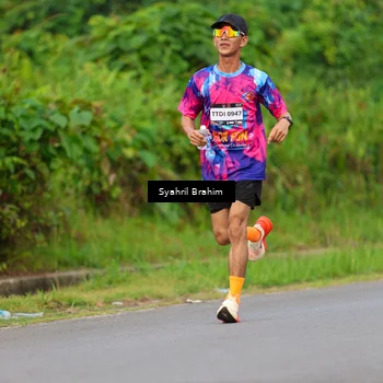 Runner Photo 7611904
