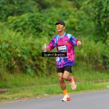 Runner Photo 7611909