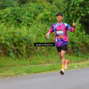 Runner Photo 7611910