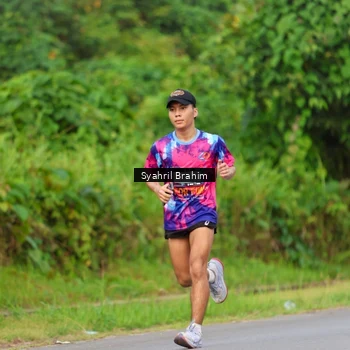 Runner Photo 7611912