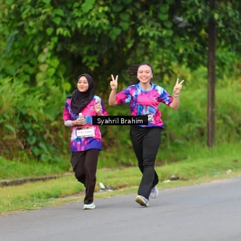 Runner Photo 7611925