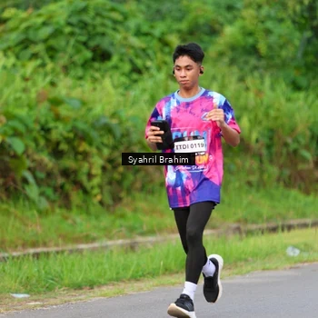 Runner Photo 7611929