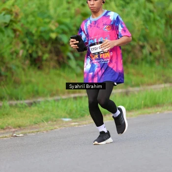 Runner Photo 7611933