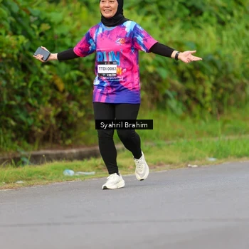 Runner Photo 7611934