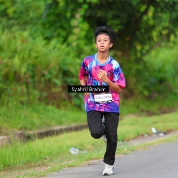 Runner Photo 7611944