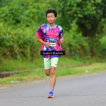 Runner Photo 7611945