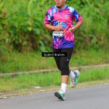 Runner Photo 7611946