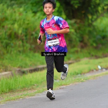 Runner Photo 7611951