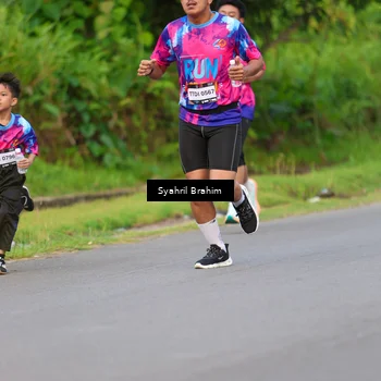 Runner Photo 7611955