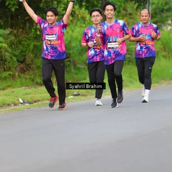 Runner Photo 7611980