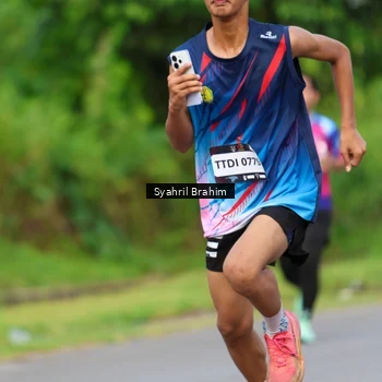 Runner Photo 7611982