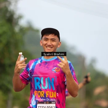 Runner Photo 7611991