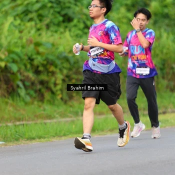 Runner Photo 7612003