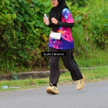 Runner Photo 7612007
