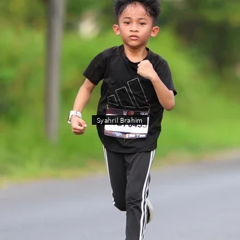 Runner Photo 7612026