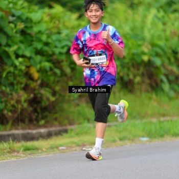 Runner Photo 7612029