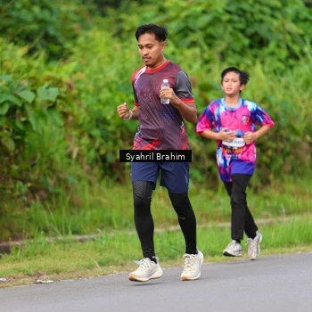 Runner Photo 7612030