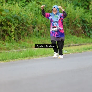 Runner Photo 7612035