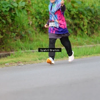 Runner Photo 7612041