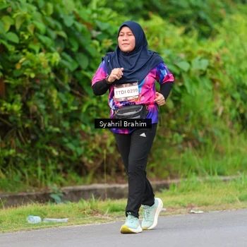 Runner Photo 7612043