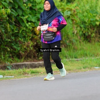 Runner Photo 7612044