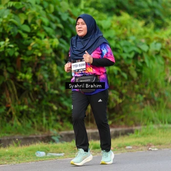 Runner Photo 7612045