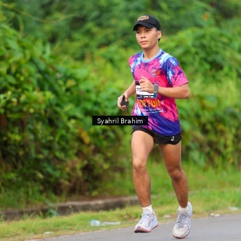 Runner Photo 7612055