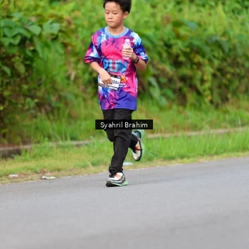Runner Photo 7612059