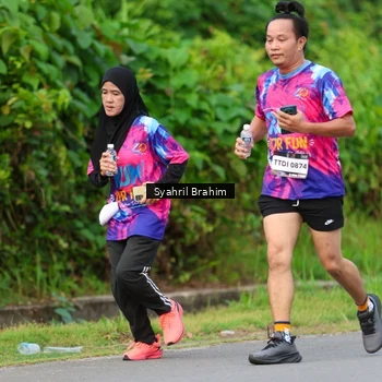Runner Photo 7612062