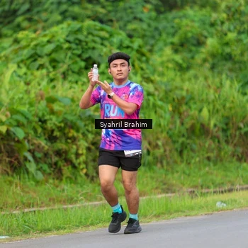 Runner Photo 7612075
