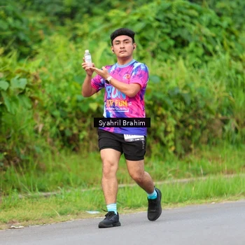 Runner Photo 7612079