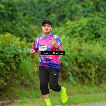Runner Photo 7612082