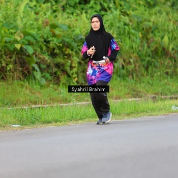 Runner Photo 7612087