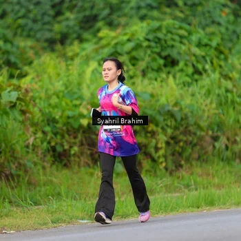 Runner Photo 7612088