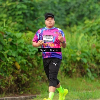 Runner Photo 7612089