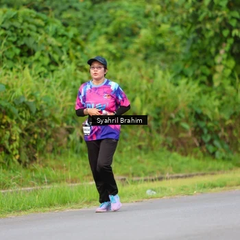 Runner Photo 7612094