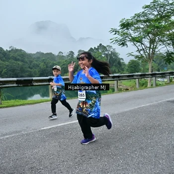 Runner Photo 7612105