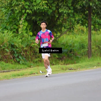 Runner Photo 7612111