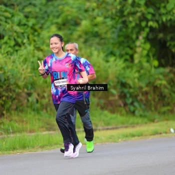 Runner Photo 7612126