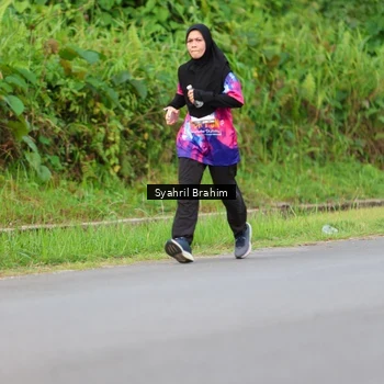 Runner Photo 7612132