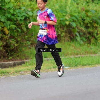 Runner Photo 7612142