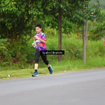 Runner Photo 7612148